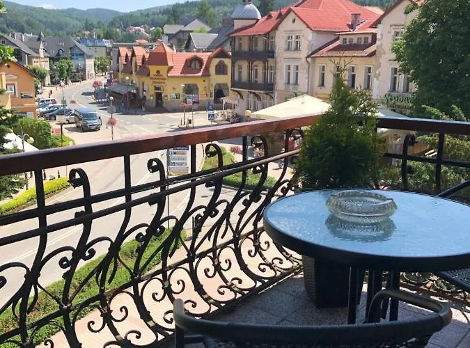 Przy Parku Zdrojowym *